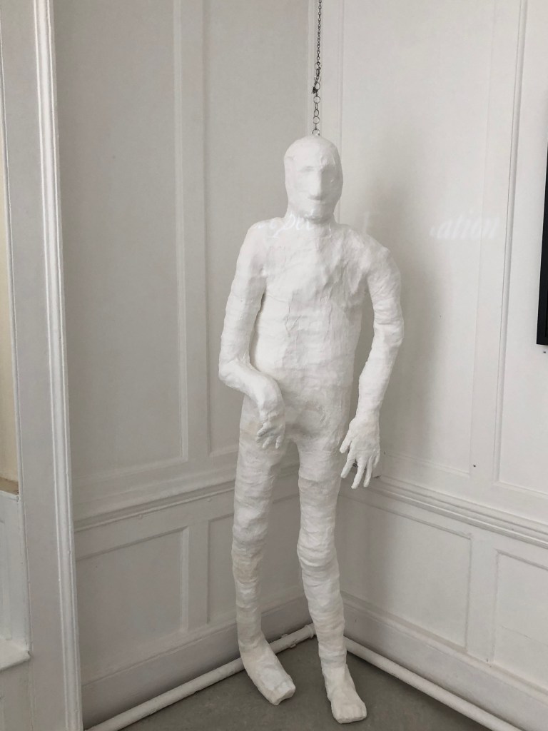 B35BD4E1-C16D-4BD2-B487-0001E66627DA